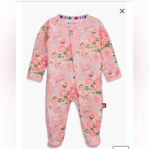Ainslee Floral Magnetic Me Footie Magnetic